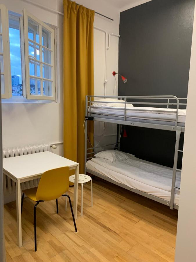 Bunk Bed in Female Dormitory Room,1143591139:JPEG